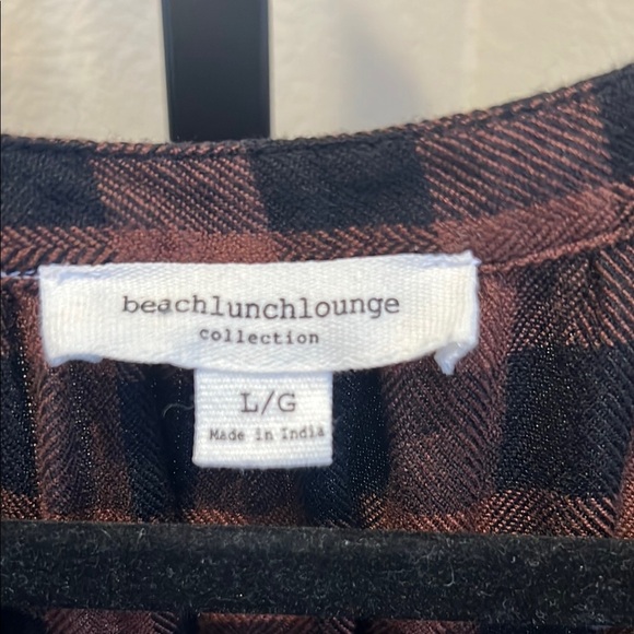 beachlunchlounge Black and Brown Ruffled Blouse - Picture 2 of 3